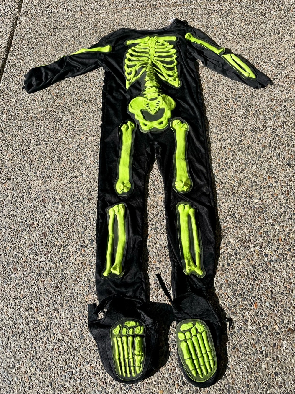 💀Kids Black Skeleton Costume 💀with Neon Green 3D Puffy Glow in Dark Bones Sz M